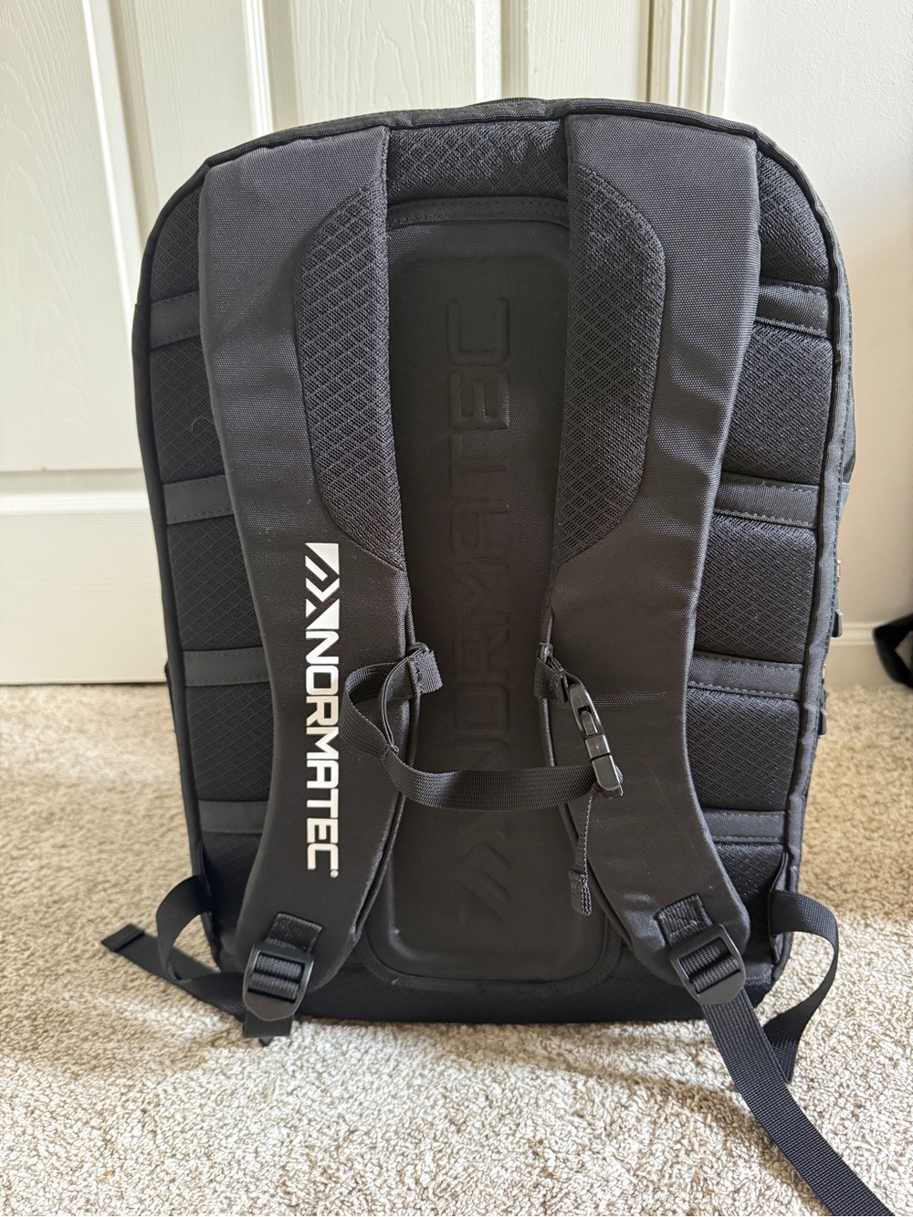 Normatec Backpack - Picture 4 of 6
